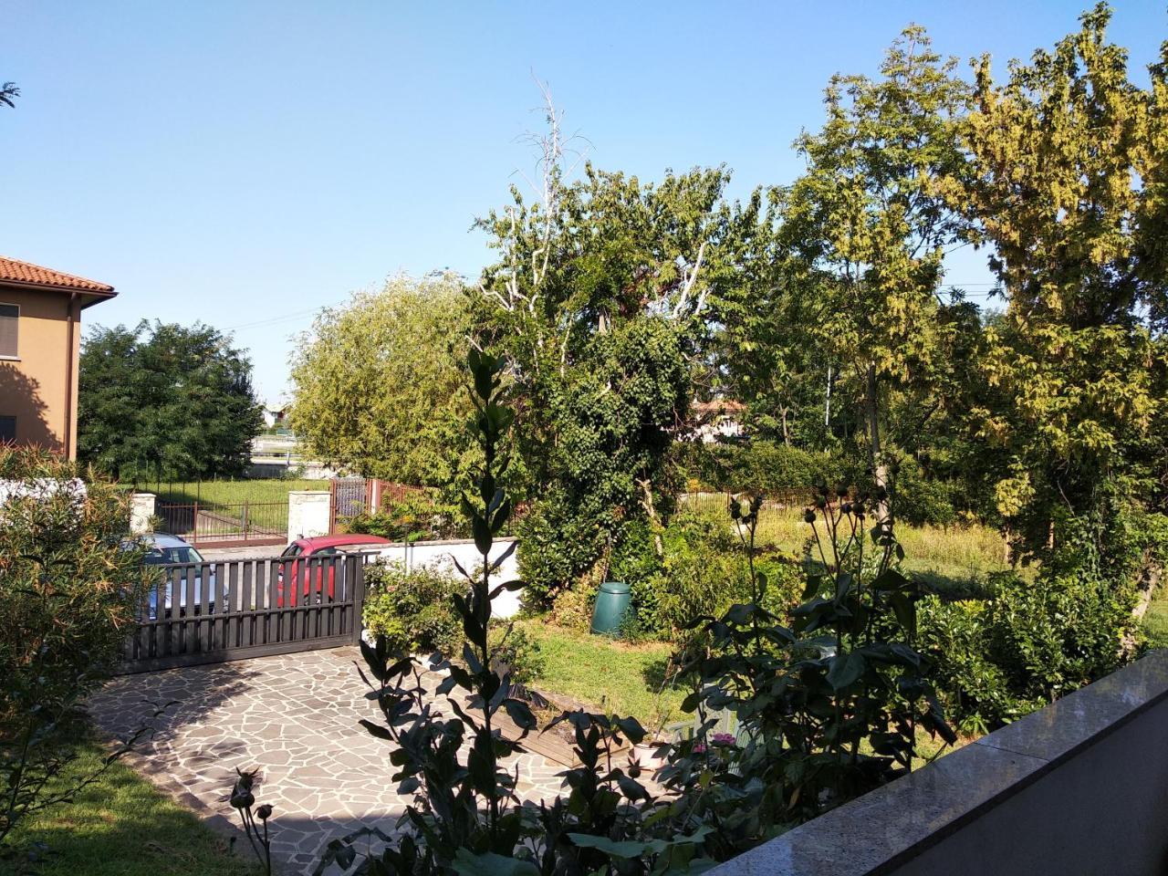 Guesthouse La Villa Zanica Kültér fotó